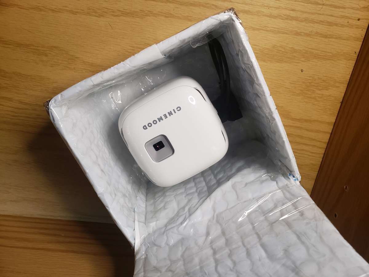 Portable projector 4k