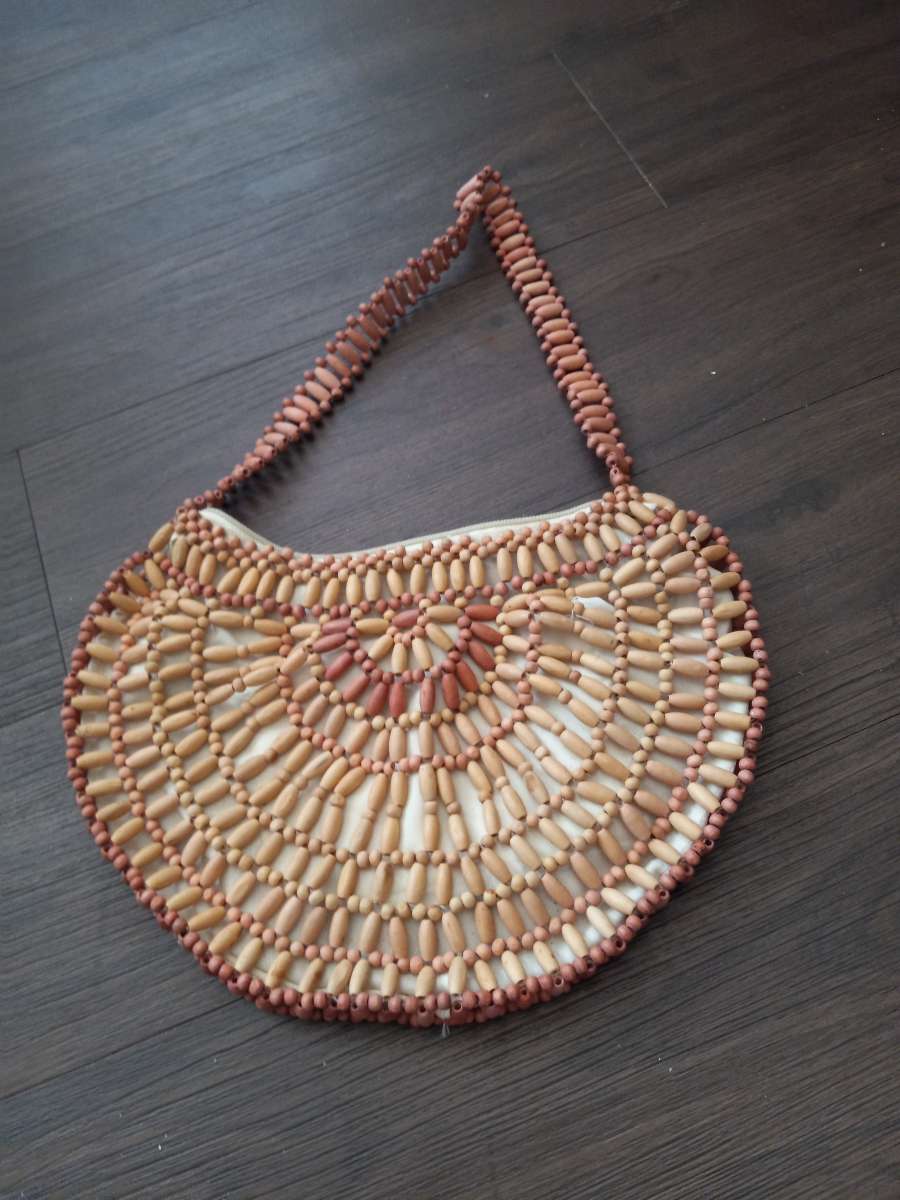 Shell hobo purse