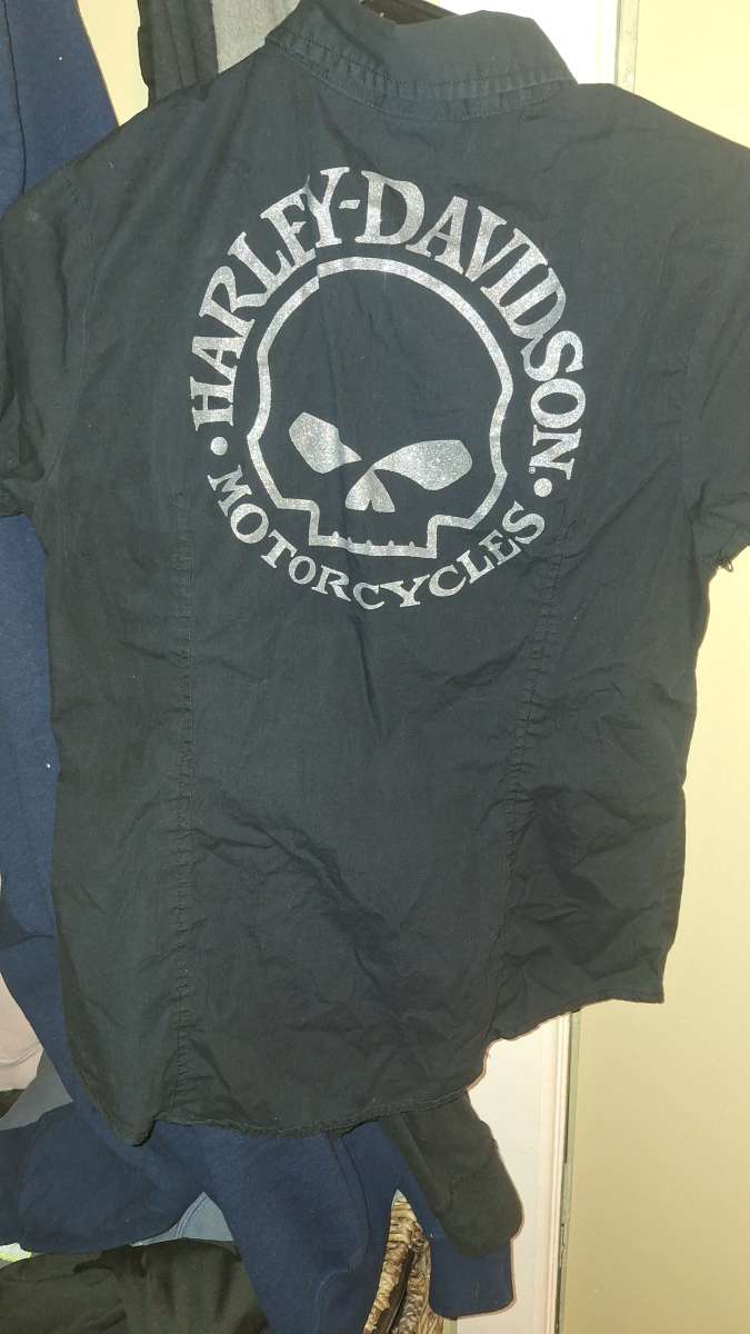 nike airmax size 8 HARLEY Davidson clothing n blanket