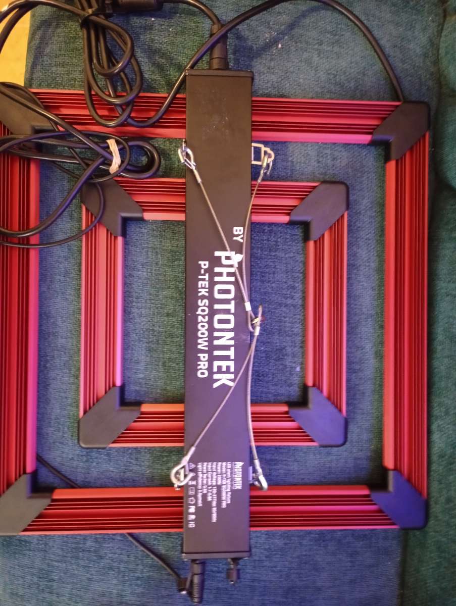 Photontek SQ200W Pro LED Horticulture lights