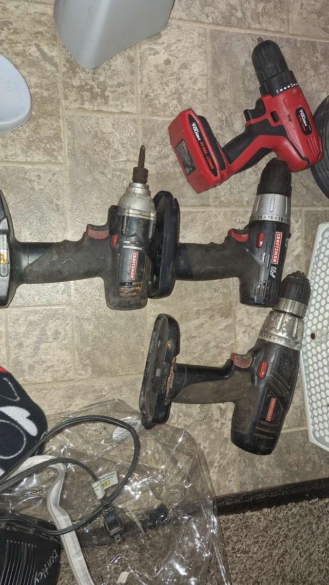 dollys  n several different drills and batteries