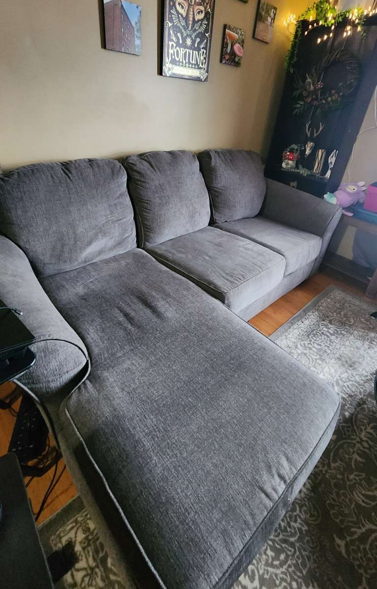 Like new grey couch