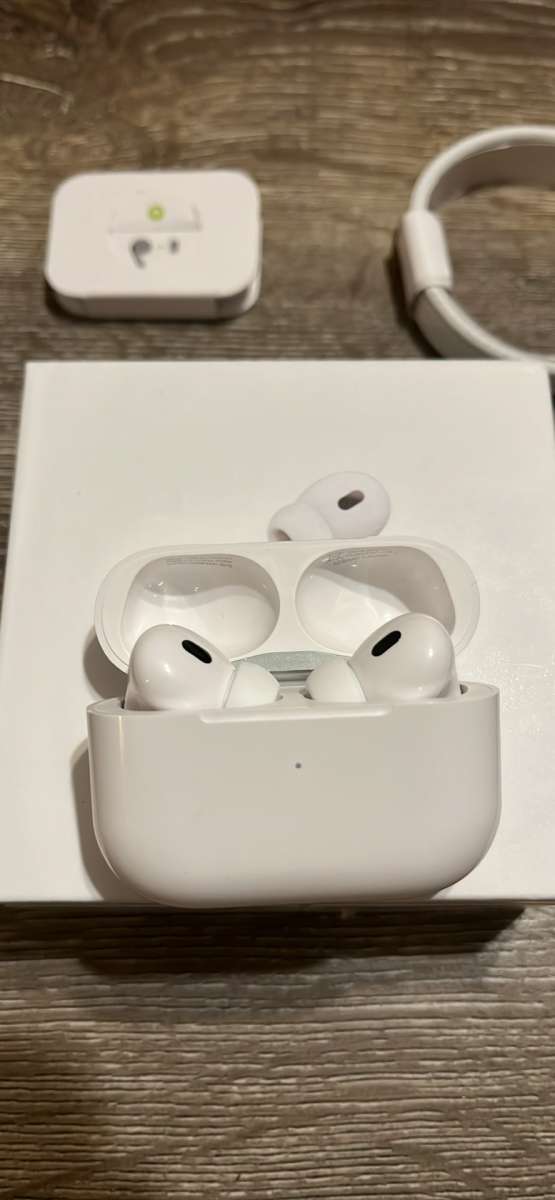 Apple AirPods Pro Gen 2