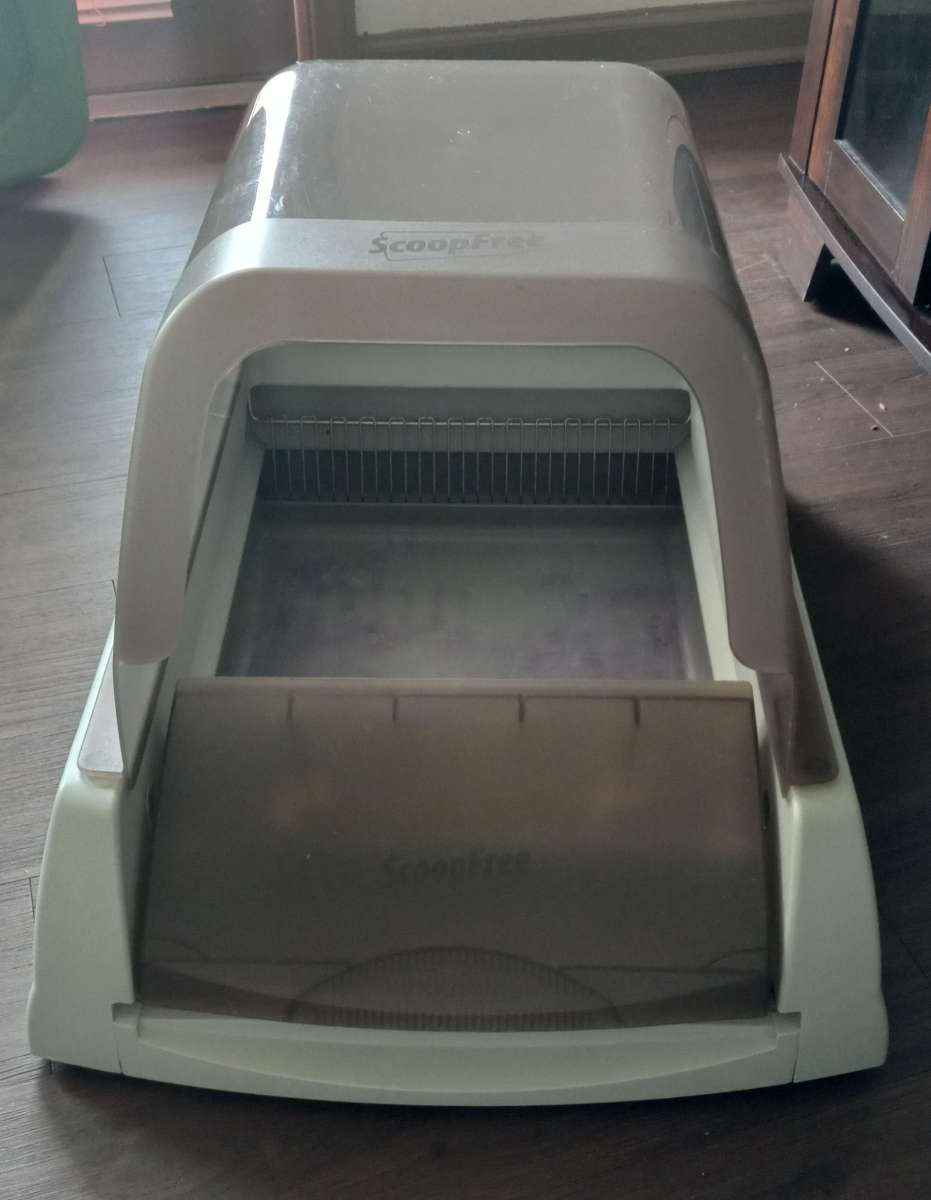 Scoopfree Litterbox