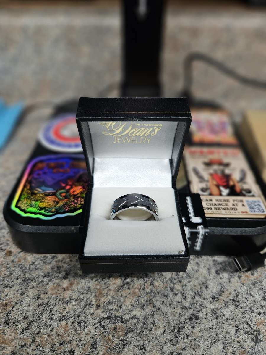 Mens Wedding Band Size10