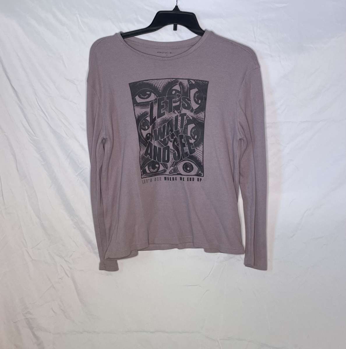 people longsleev shirt