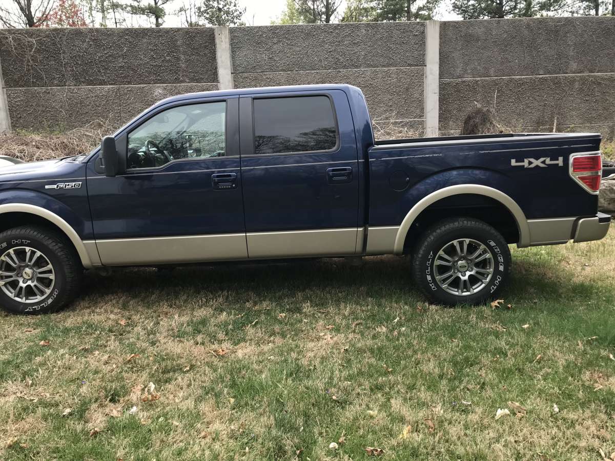2010 Ford F150 lariat