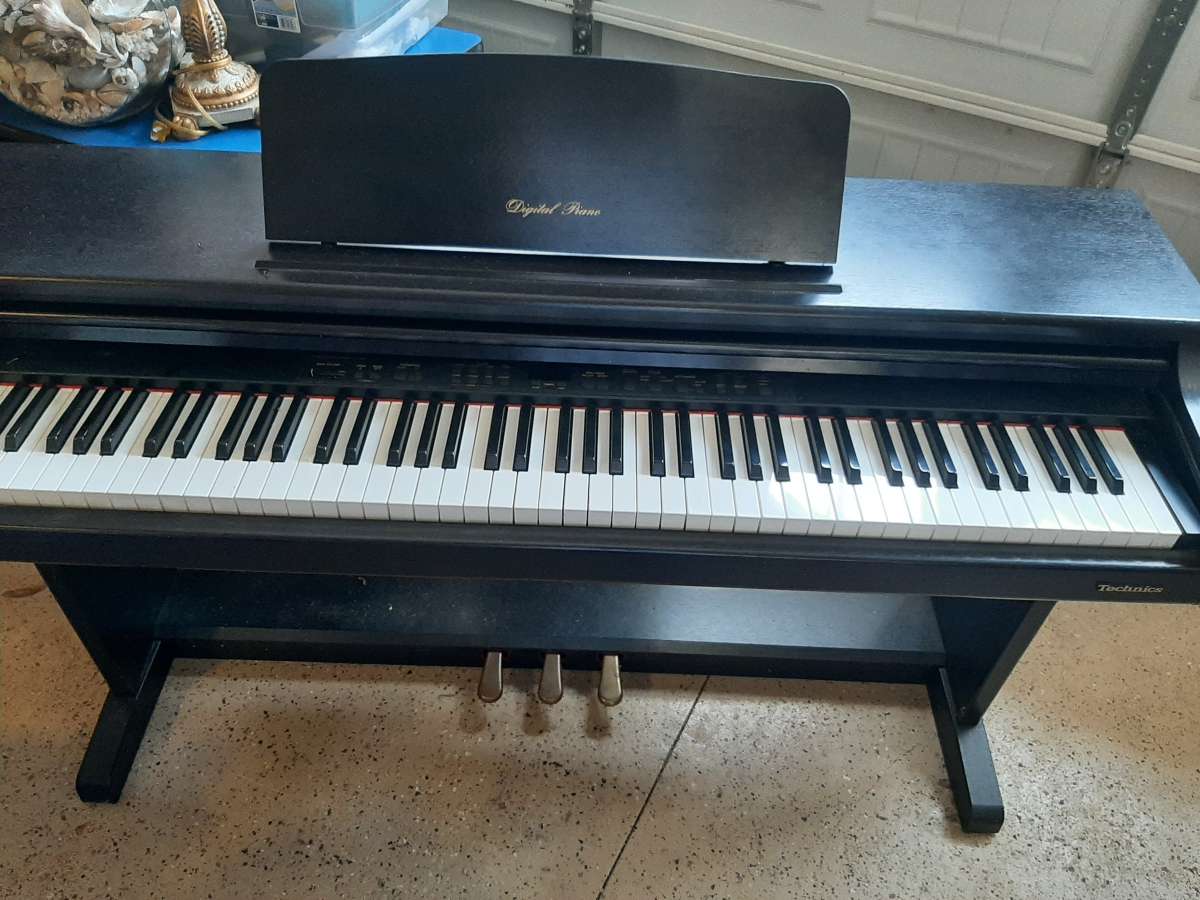 Technics Digital Piano