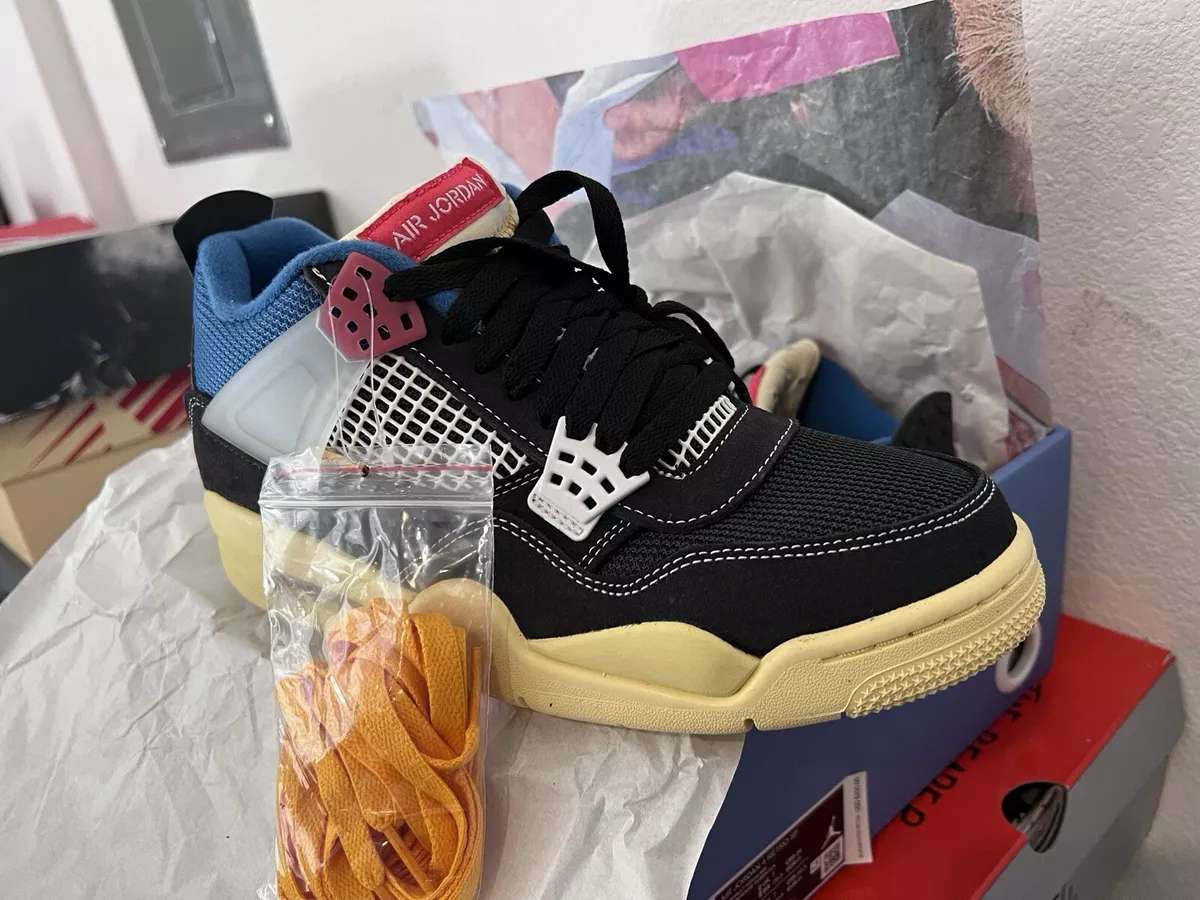 Jordan 4s x Union Off Noir