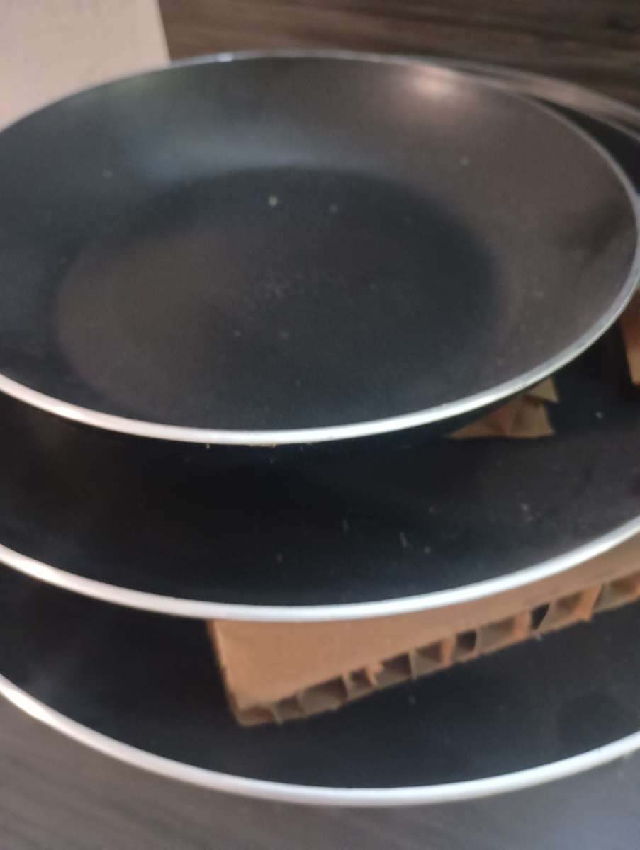 pans  skillets