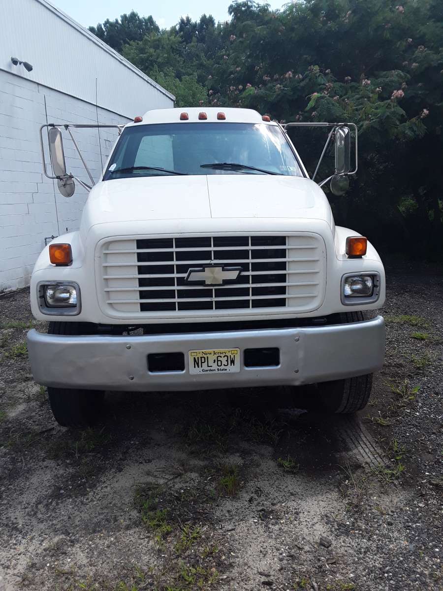 1998 Chevy C650 Cab Chassis Cat Motor 5 Speed One Owner