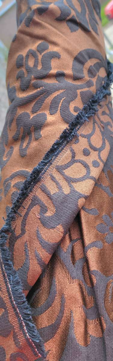 Upholstery Bolt of Gold n Navy Iridescent 7Ydsx5Ft Reversibl