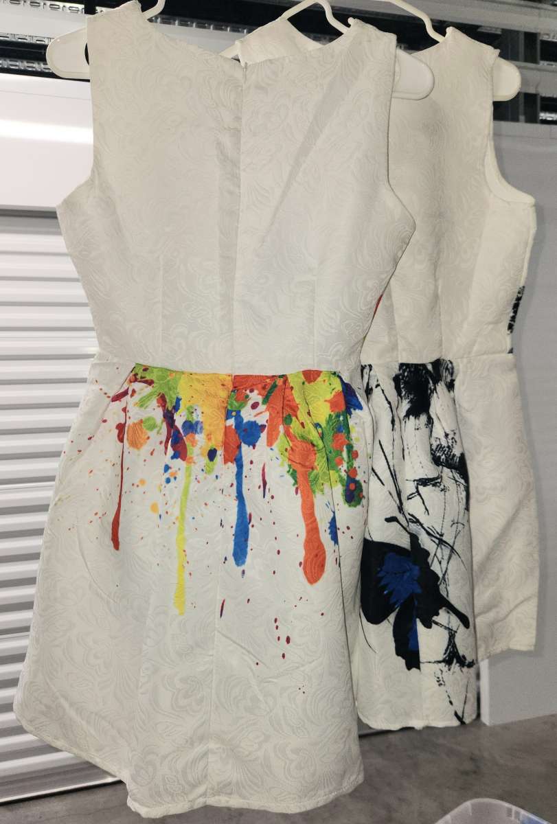 2 Short Flare Cocktail Dresses Womens Medium