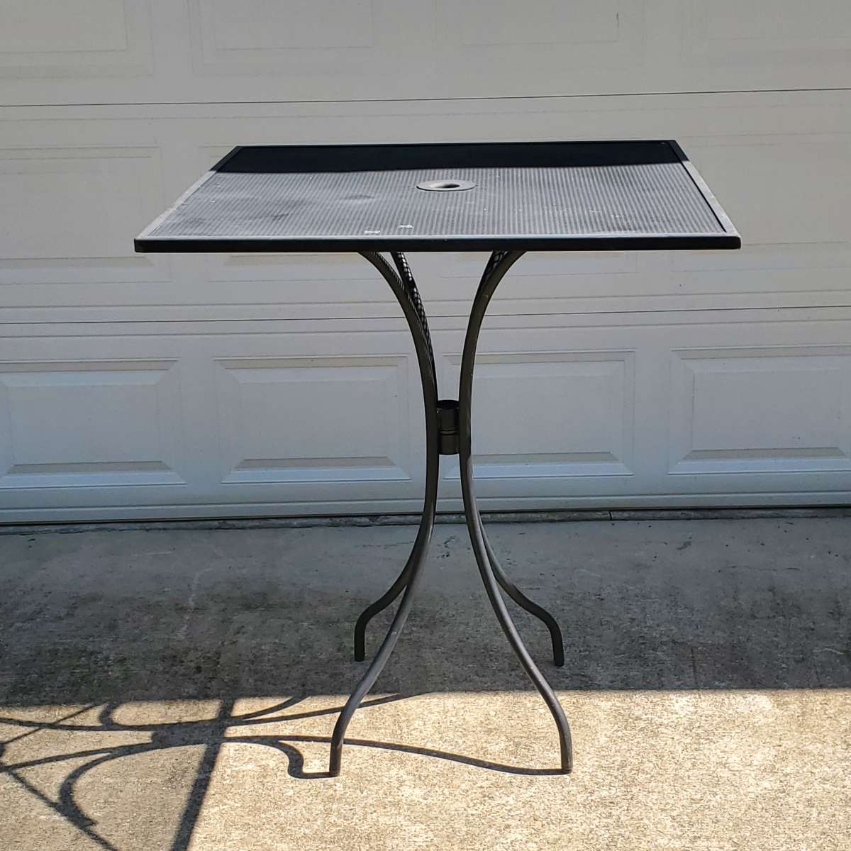 Bar Height Wrought Iron Table W Umbrella Hole 36x36x42