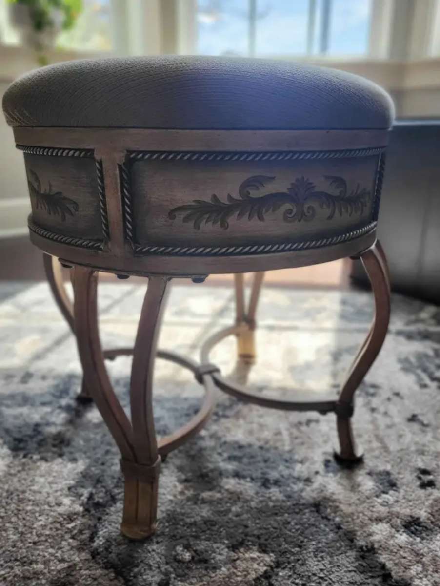 Vintage Stool Chair