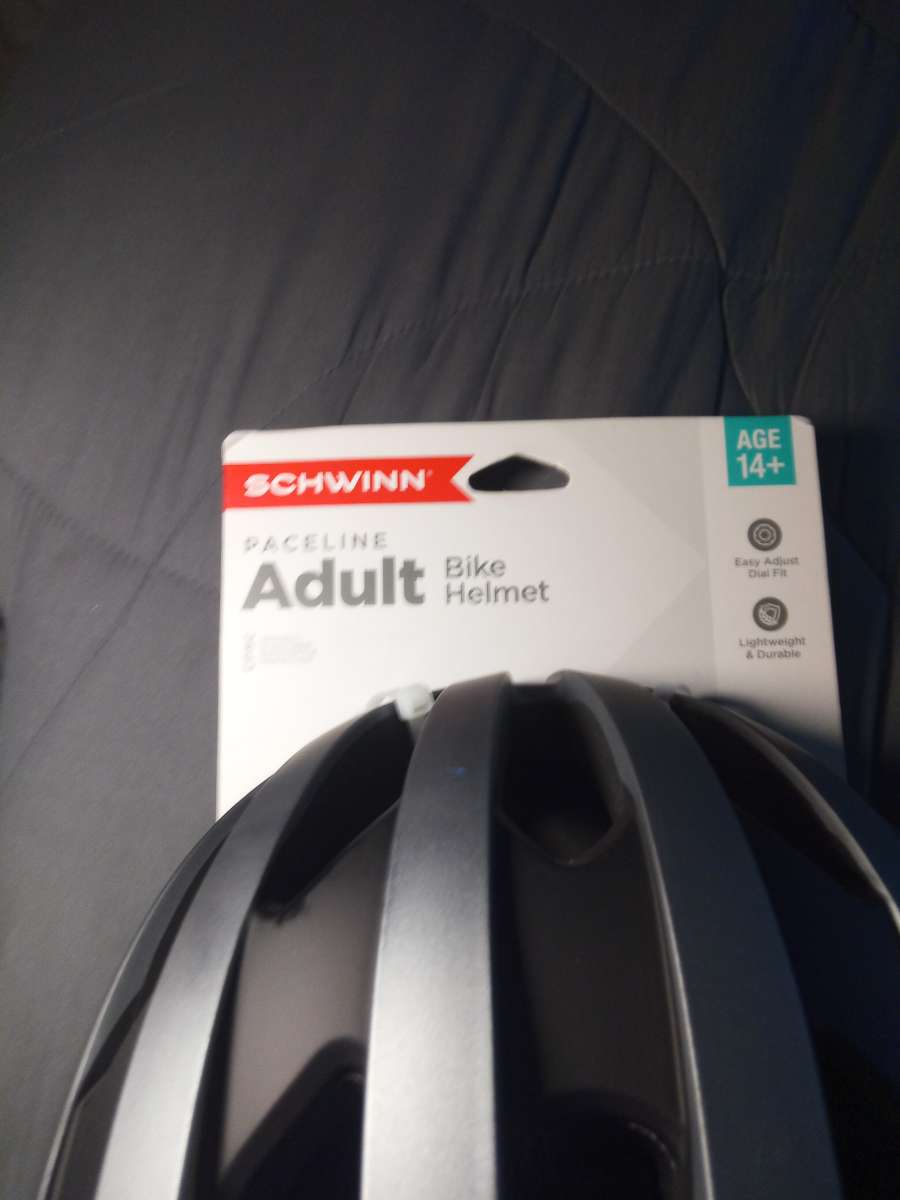 bike helmet Schwinn adult