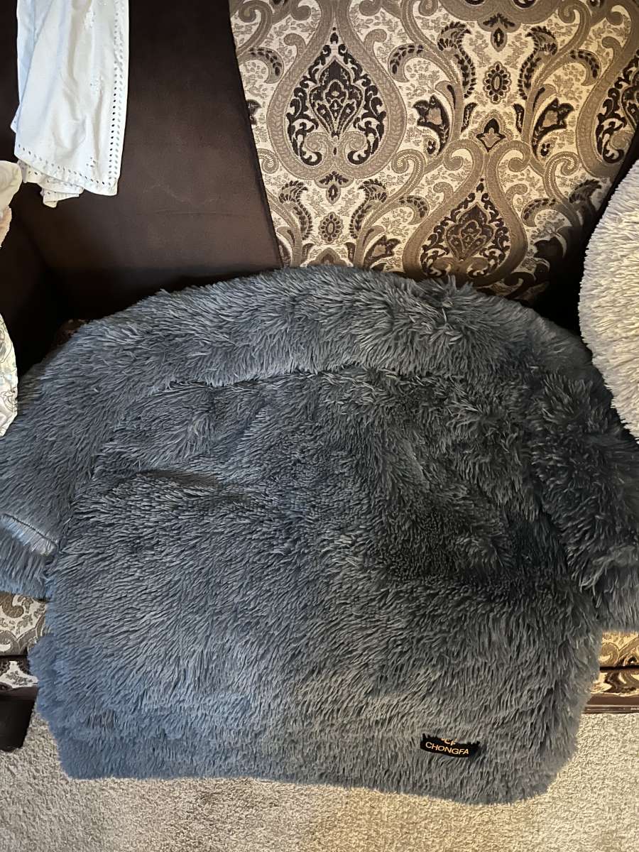 Navy Blue Comfy and cozy medium pet bed