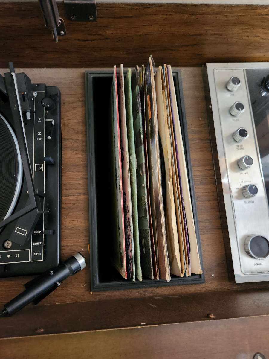 record cassette player