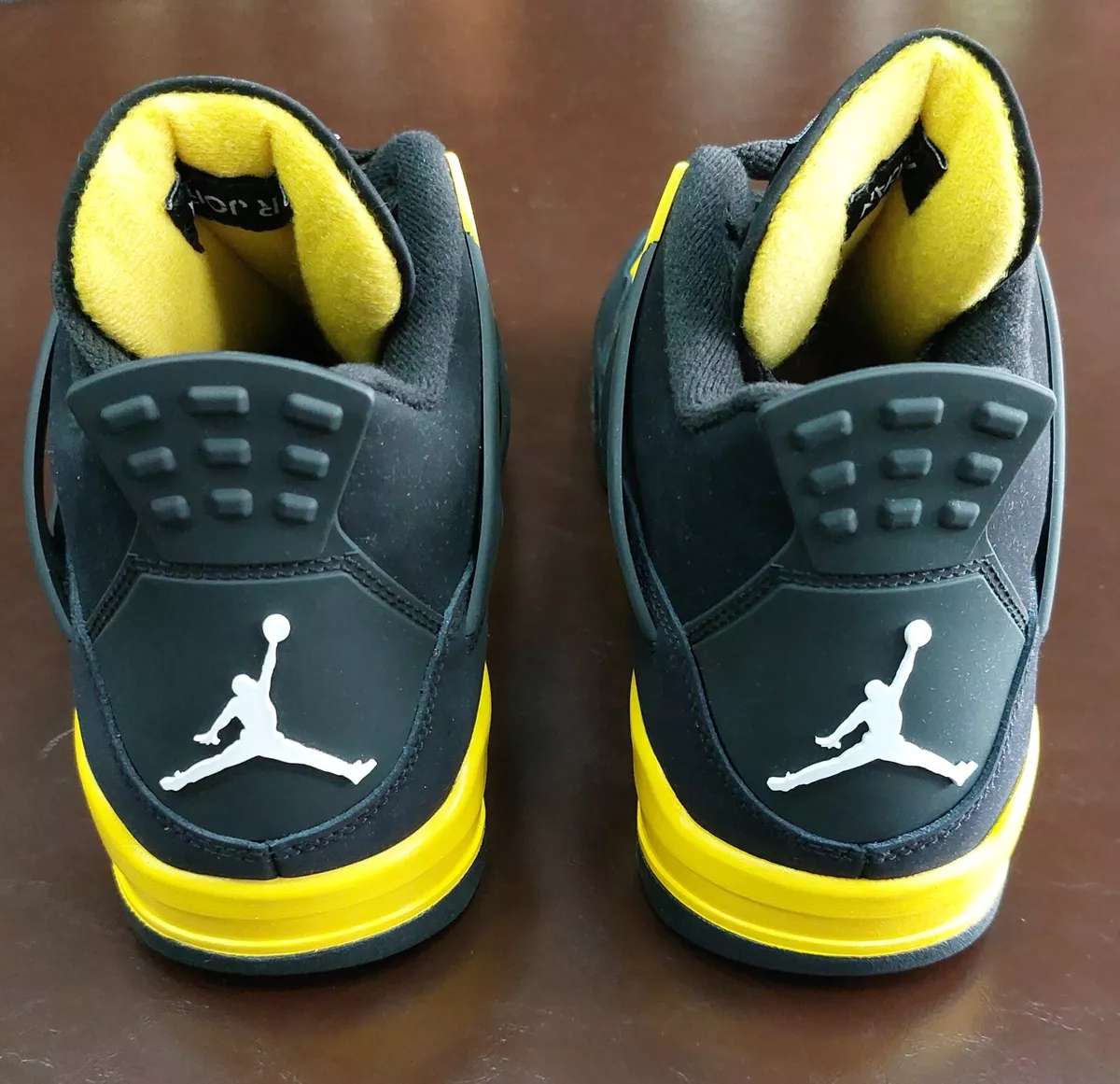 Jordan 4 Thunder all sizes