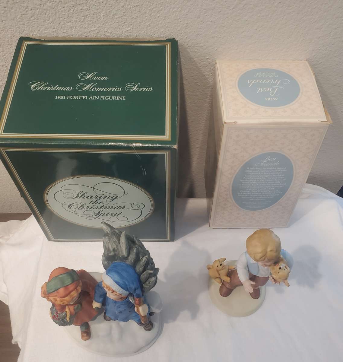 Avon Christmas Plate Sharing the Christmas Spirit 1981 First