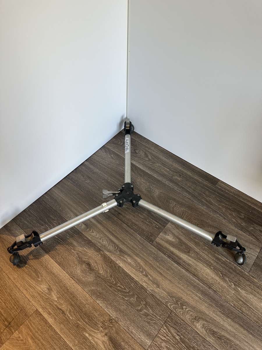 Manfrotto Bogen 3035 Geared Center Tripod and auto dolly