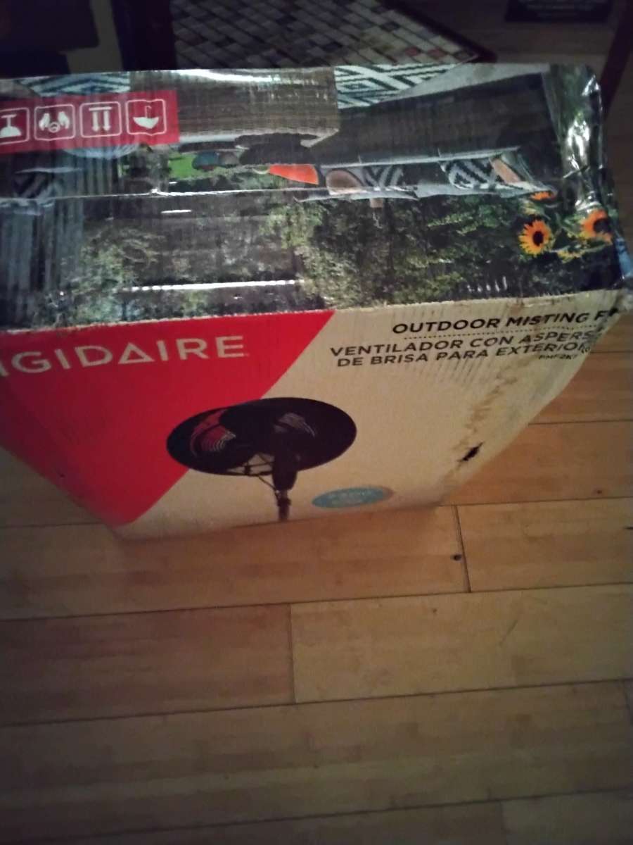 Frigidaire misting fan