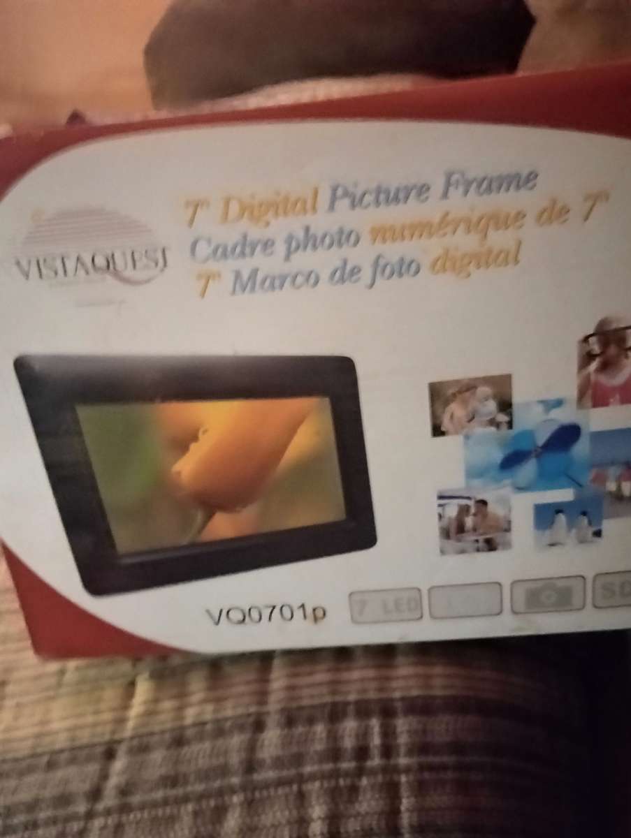 digital picture frame