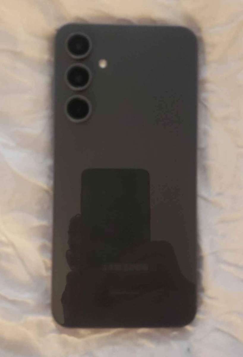 Unlocked Samsung Galaxy S23 Fe