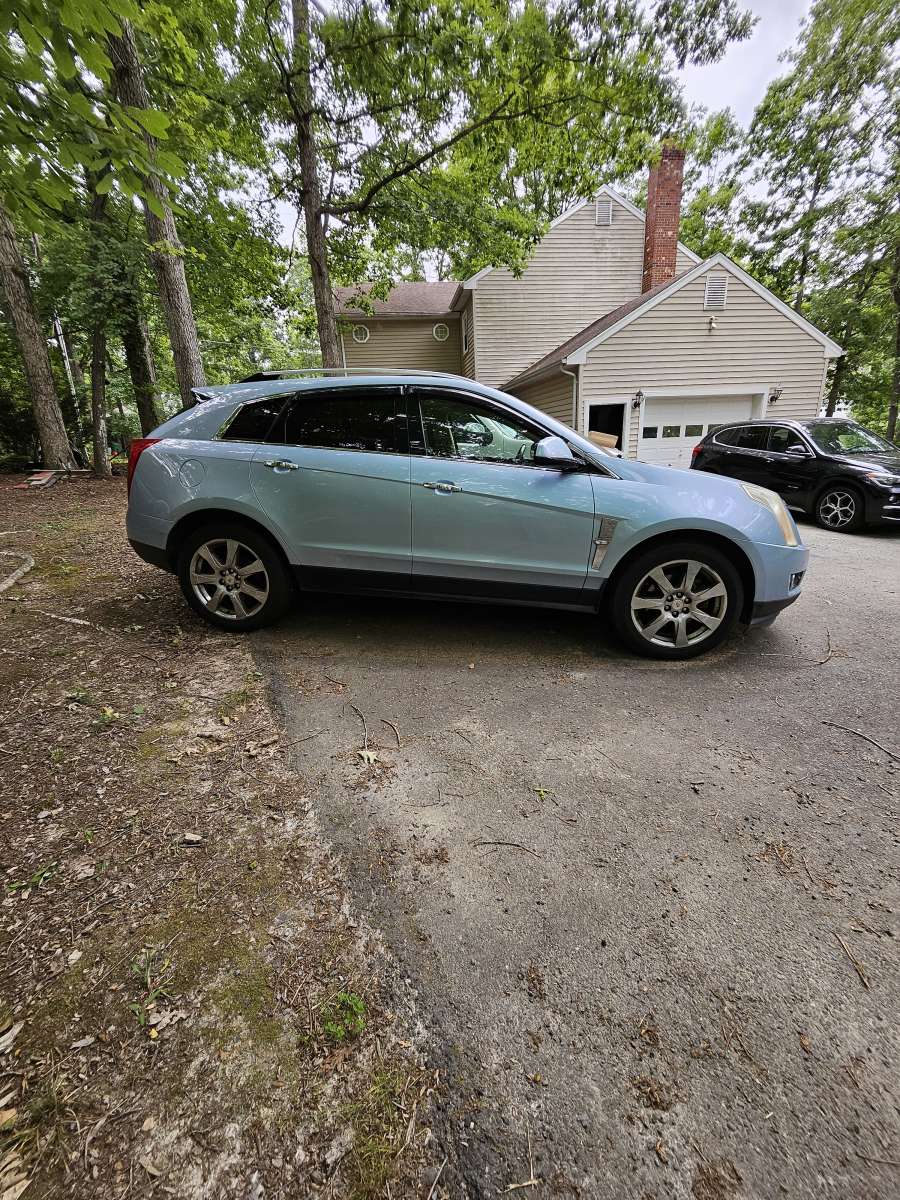 2011  cadillac srx premium