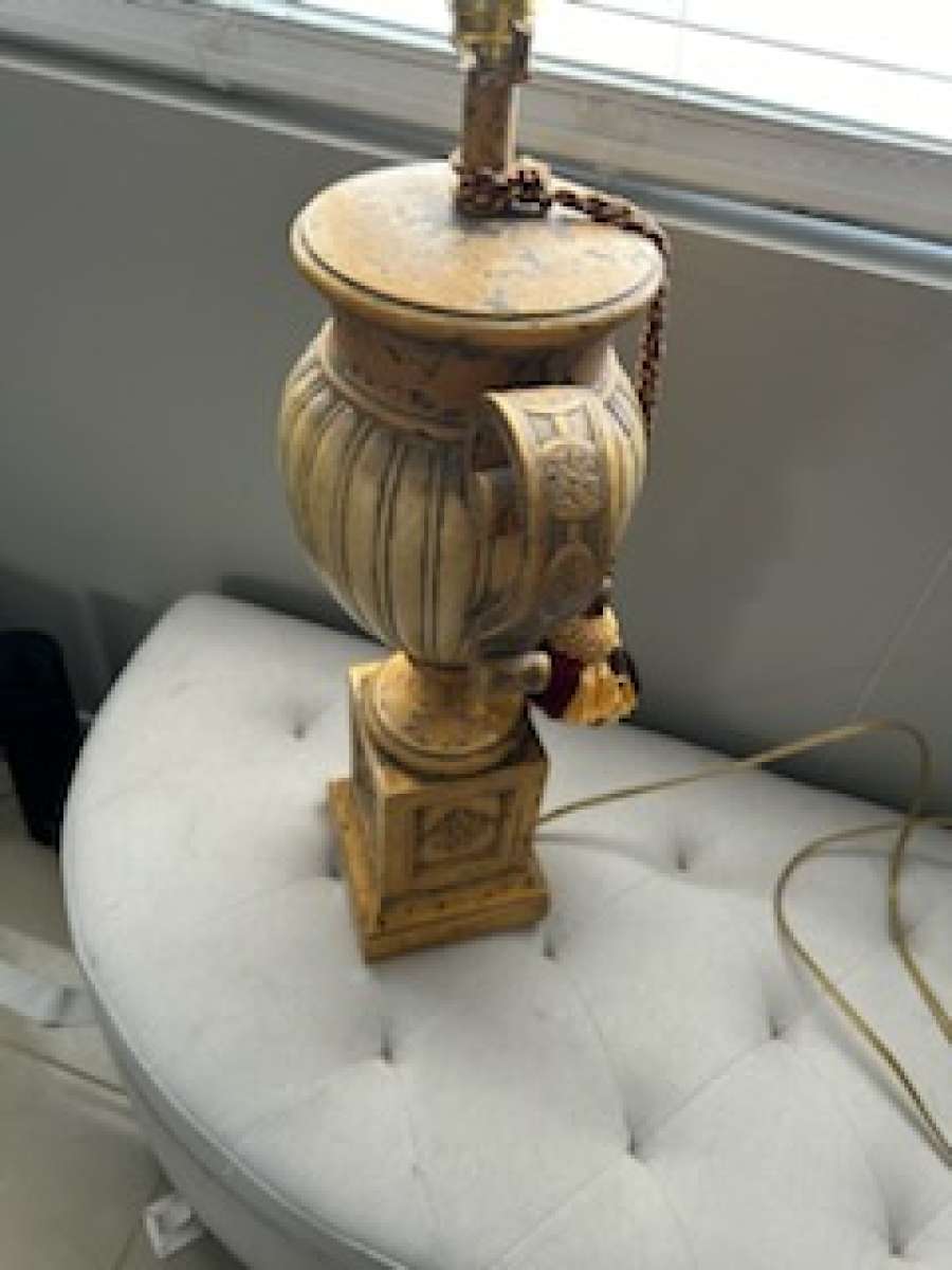 very nice old vintage lamp