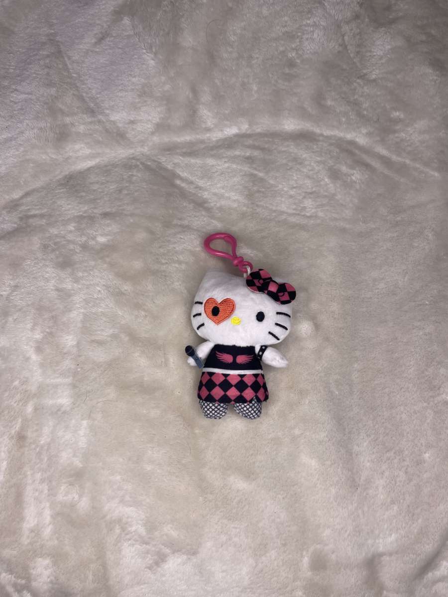 hello kitty keychain