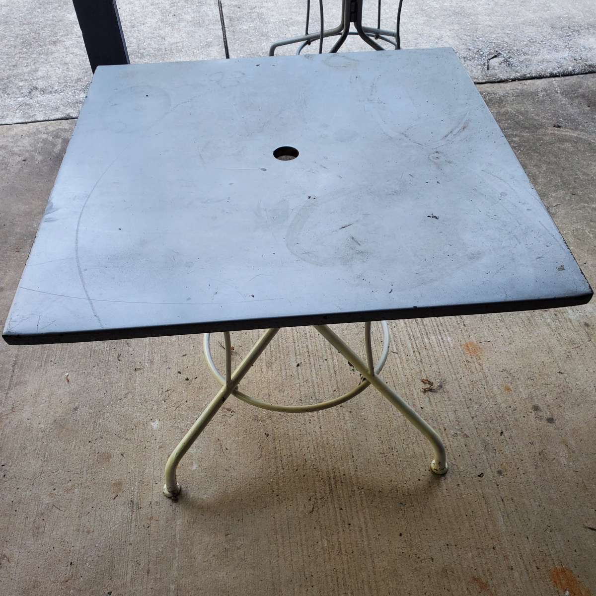 Metal Table  36x36x29  Heavy Outdoor  Will Need To Painted