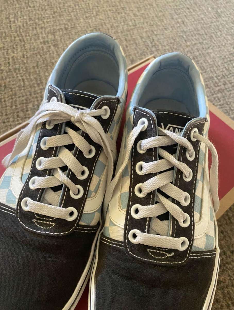 Gently Used Womens Vans