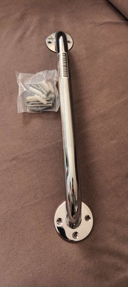lumex grab bars New