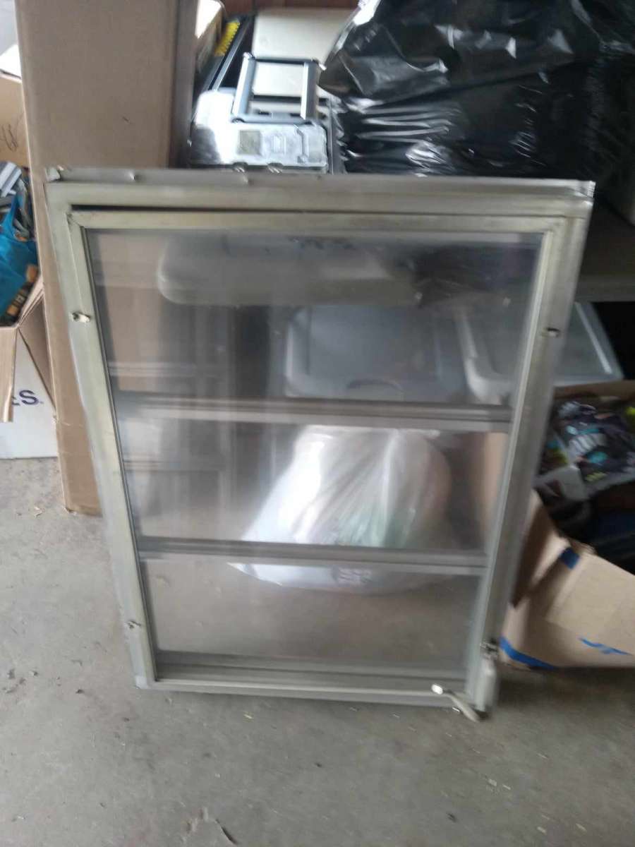 crank windows 3 with storm glass