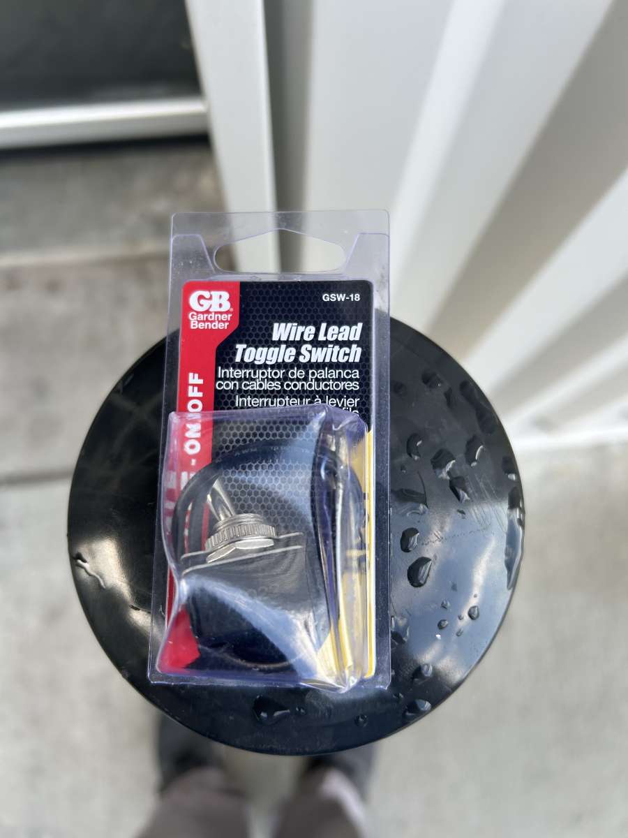 GB WIRE LEAD TOGGLE SWITCH GSW18