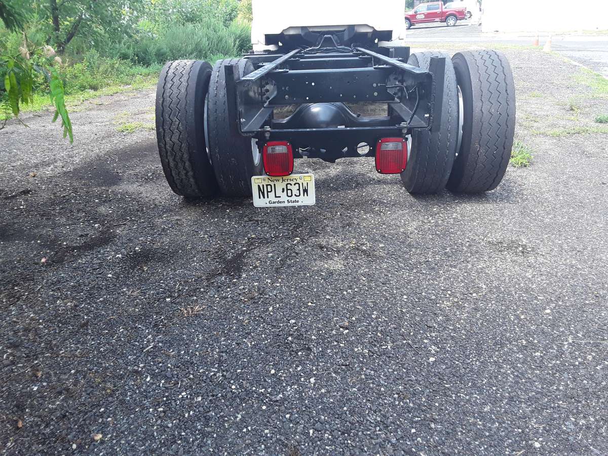 1998 Chevy C650 Cab Chassis Cat Motor 5 Speed One Owner