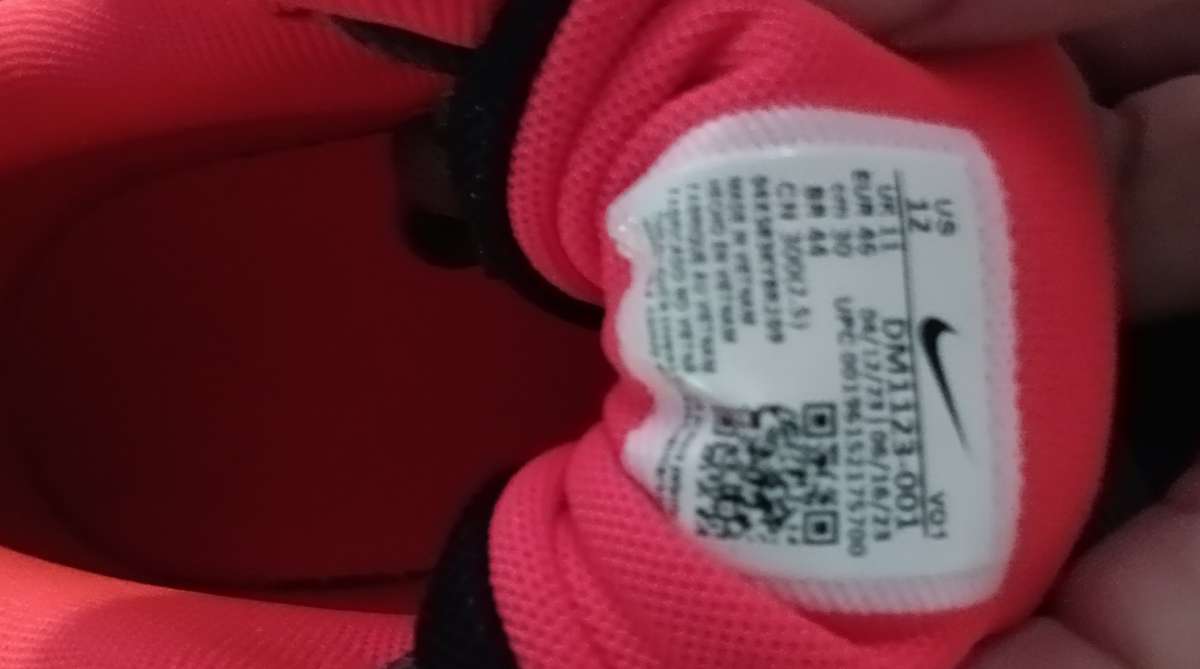 Brand new in box Never worn 1 of 3 pairs