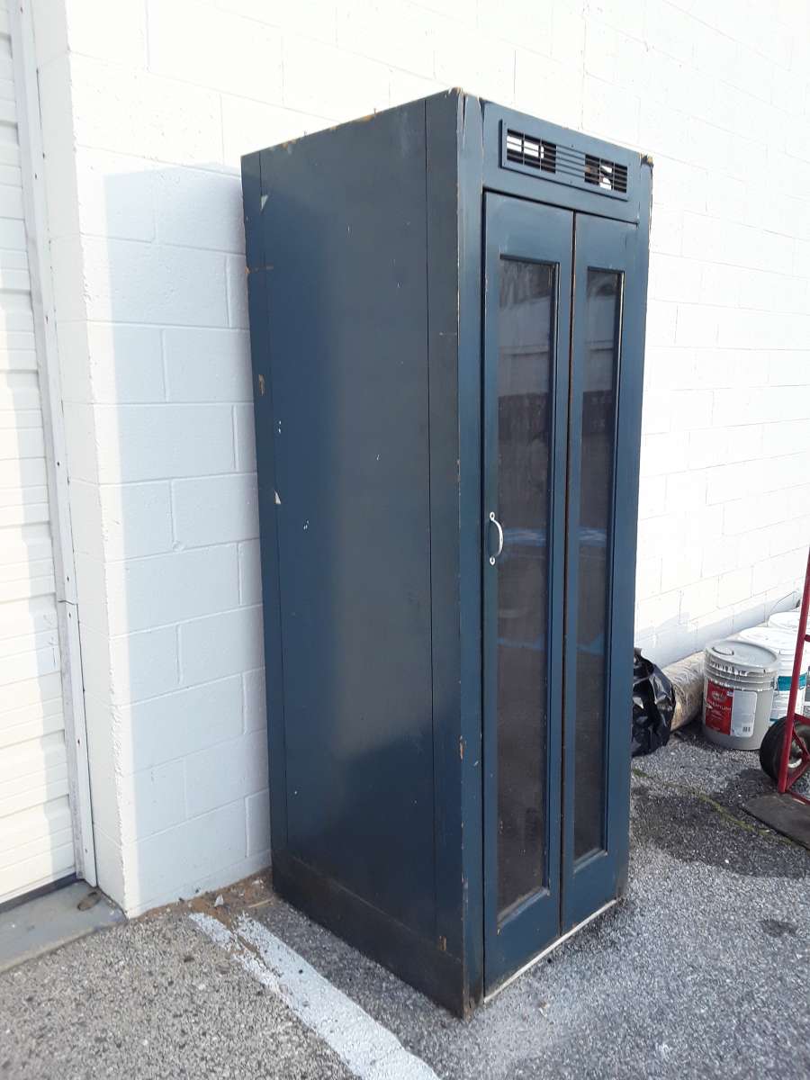 nice inside Bell Telephone booth with phone OEM like new