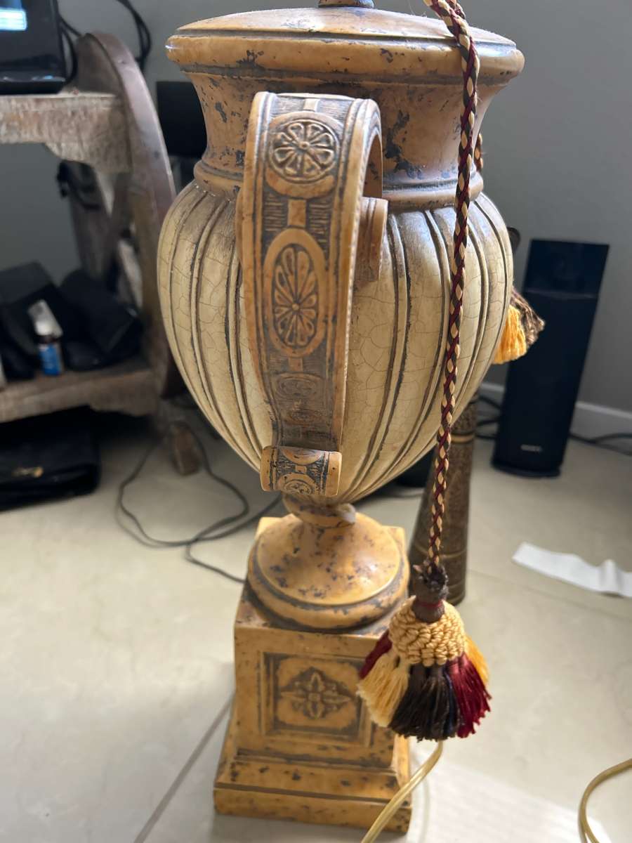 very nice old vintage lamp