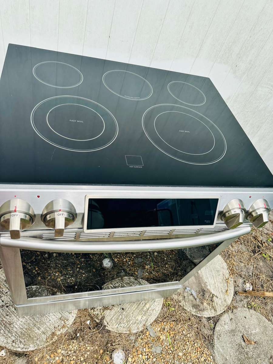 selling Samsung electric stove