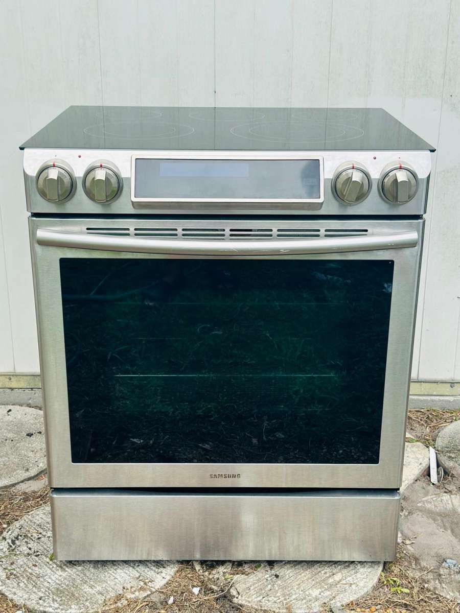 selling Samsung electric stove