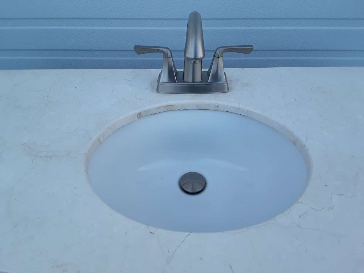 Nice Bathroom Vanity with Moen Faucet Very Clean Like New
