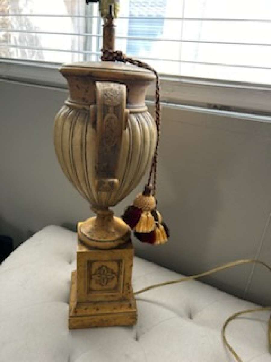 very nice old vintage lamp