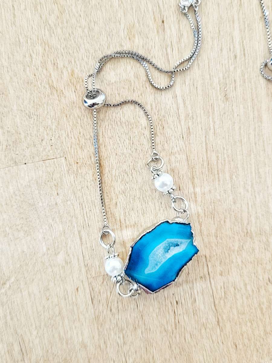 womans inglet braselet handmade