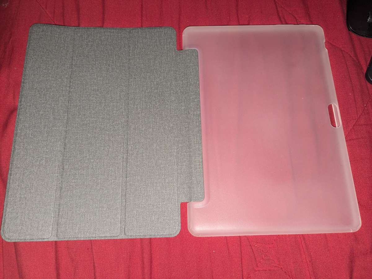 Android 11 tablet and bundle