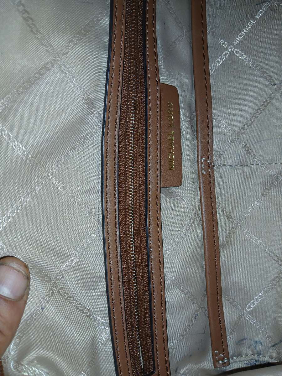 Micheal Kors leather handbag