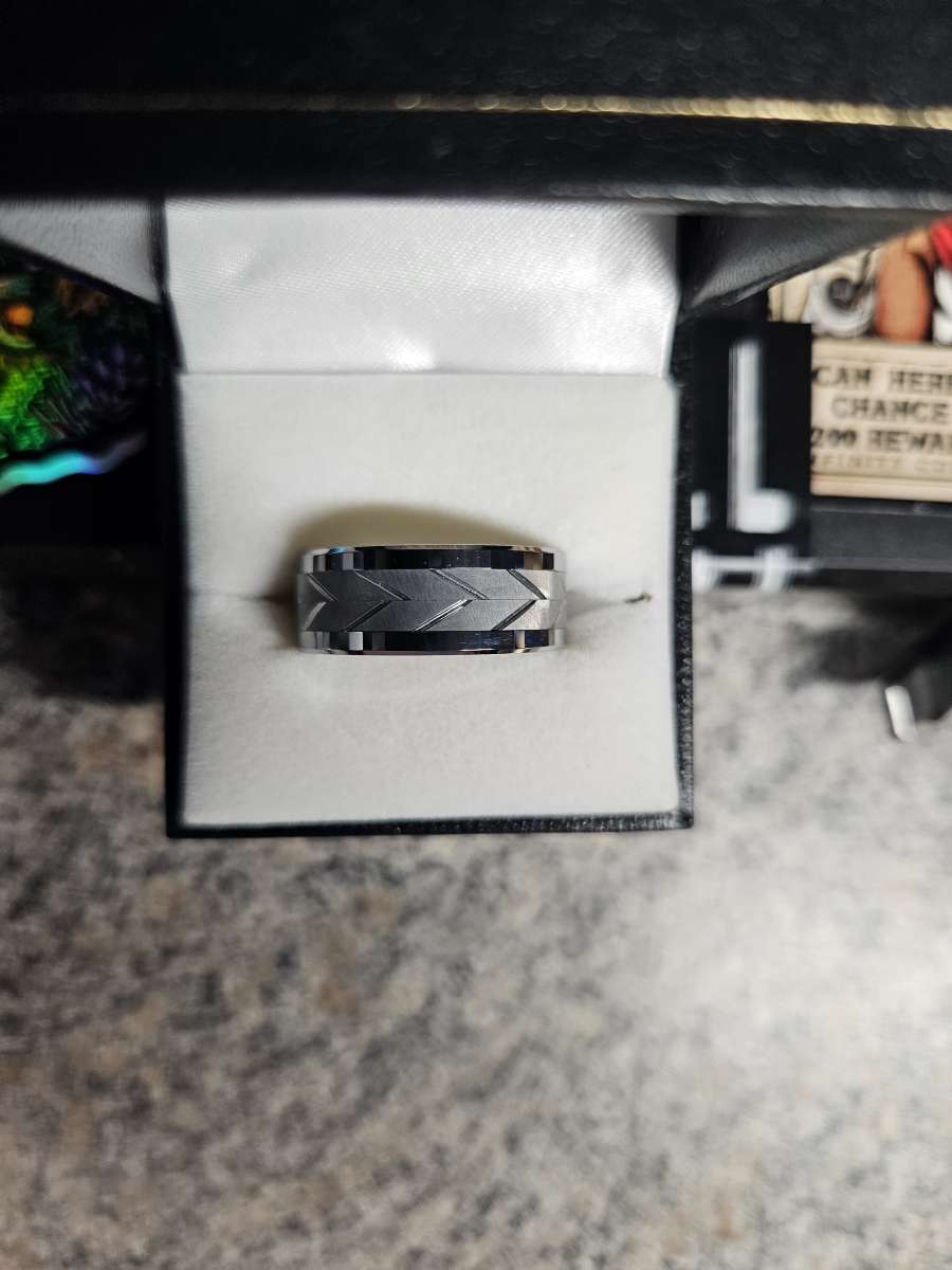Mens Wedding Band Size10