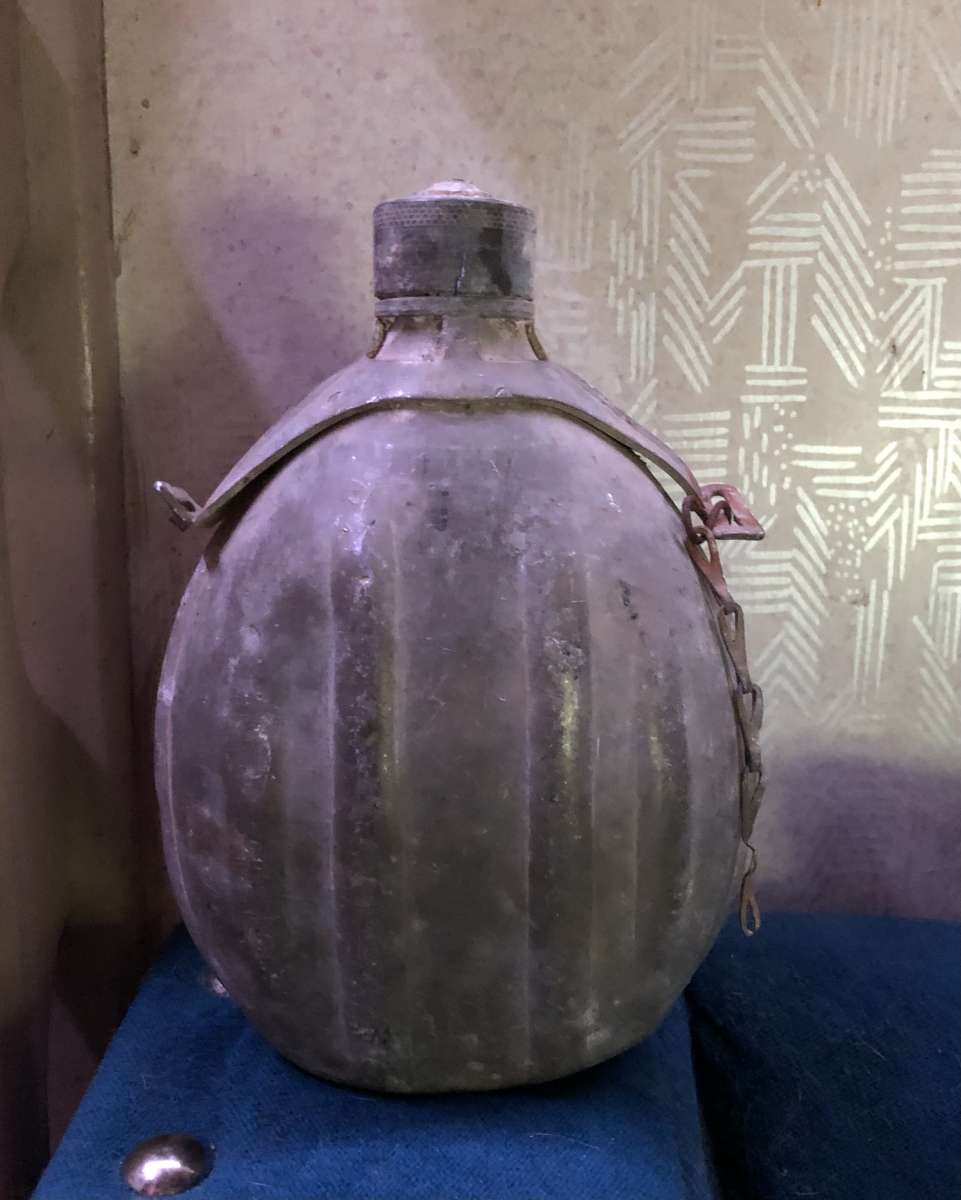 Vintage 1915 to 1918 Water Canteen