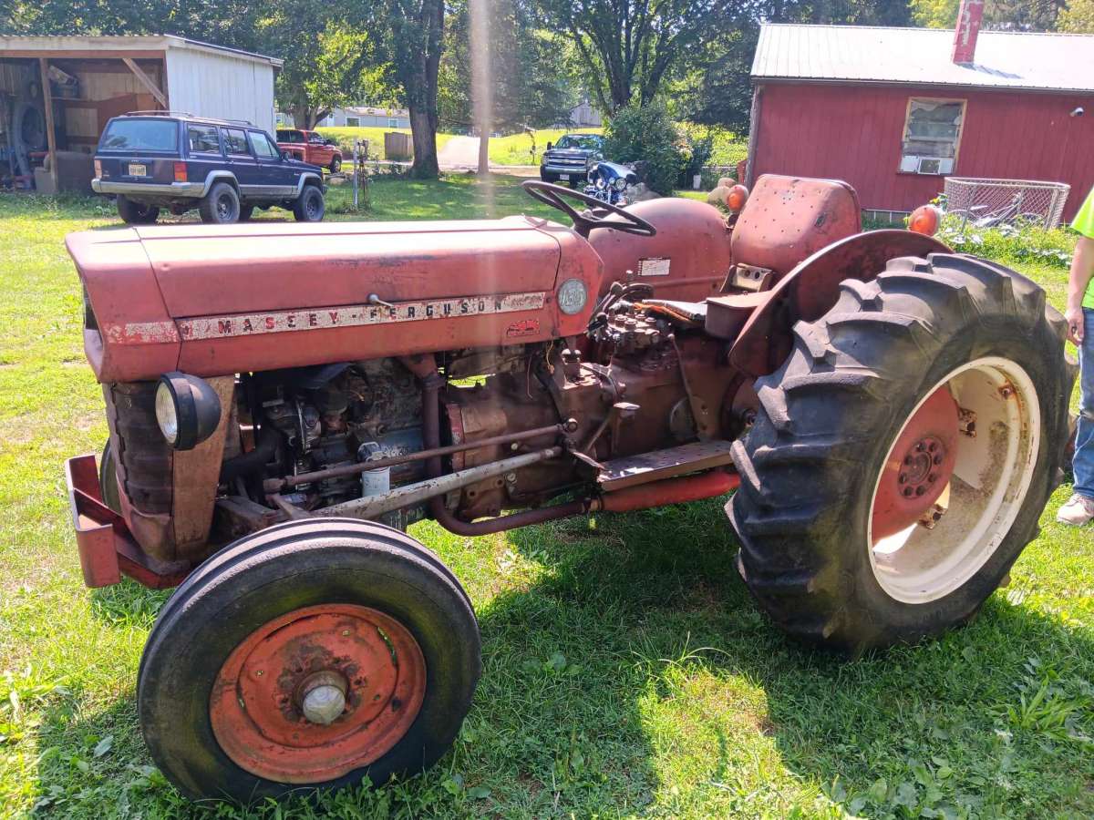massie Ferguson tractor